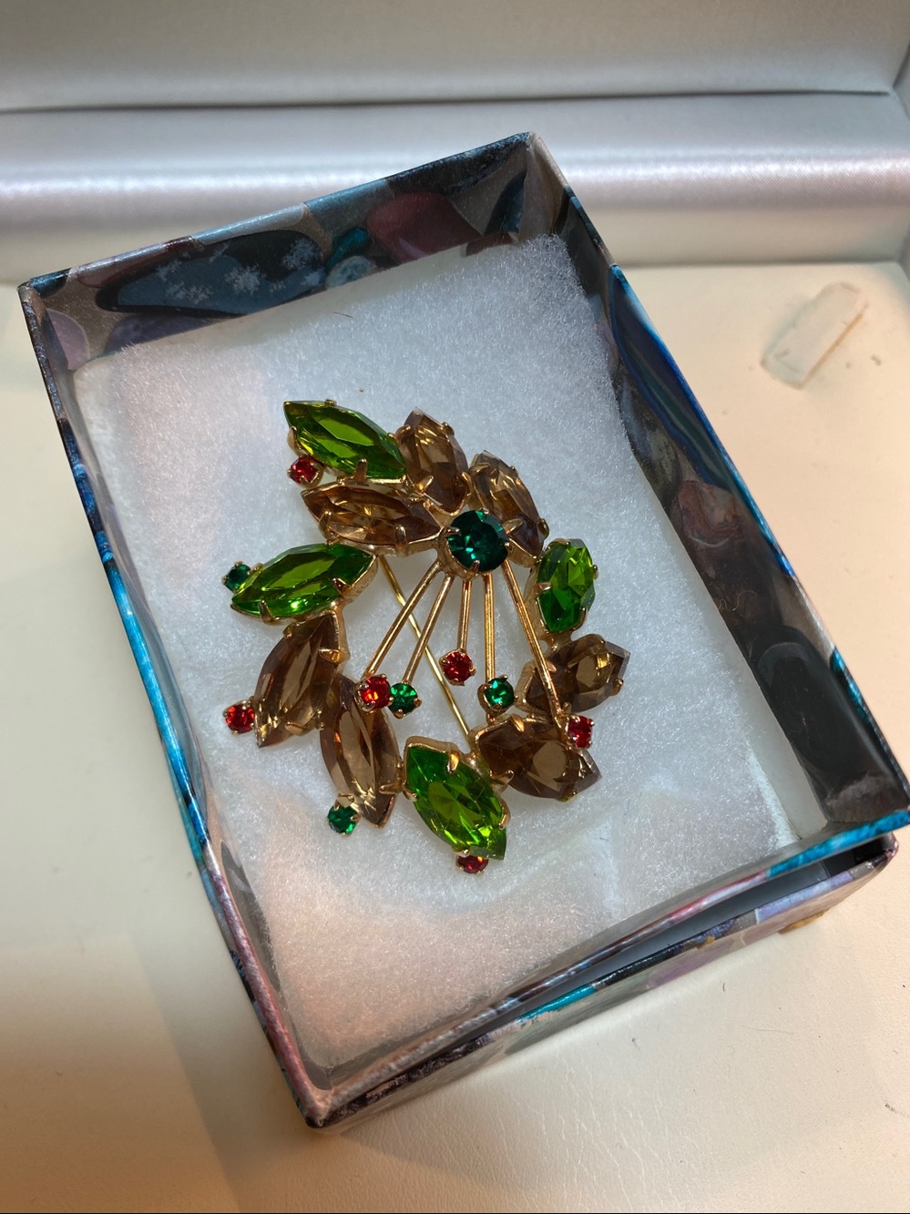 Vintage Juliana Style Rhinestone Brooch Green Smoky Topaz Gold Tone Spray Pin - Picture 5 of 6
